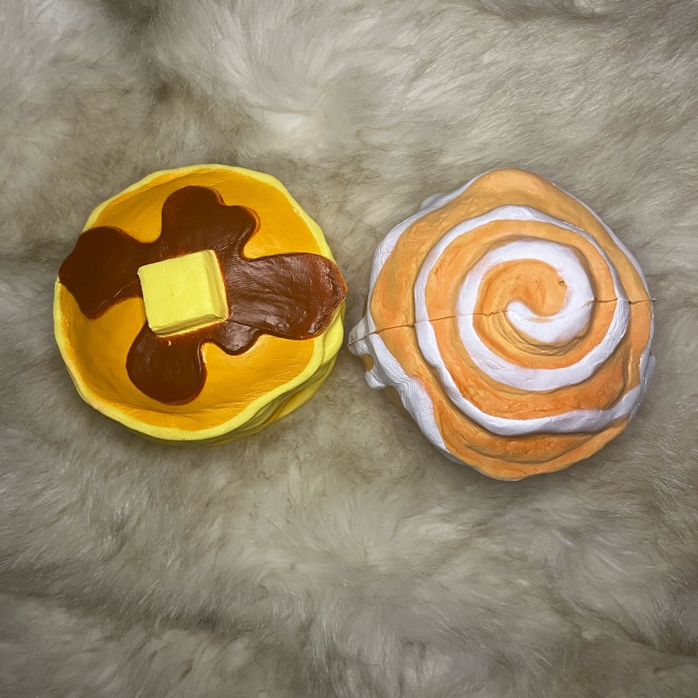 Set of two sweet treat squishies